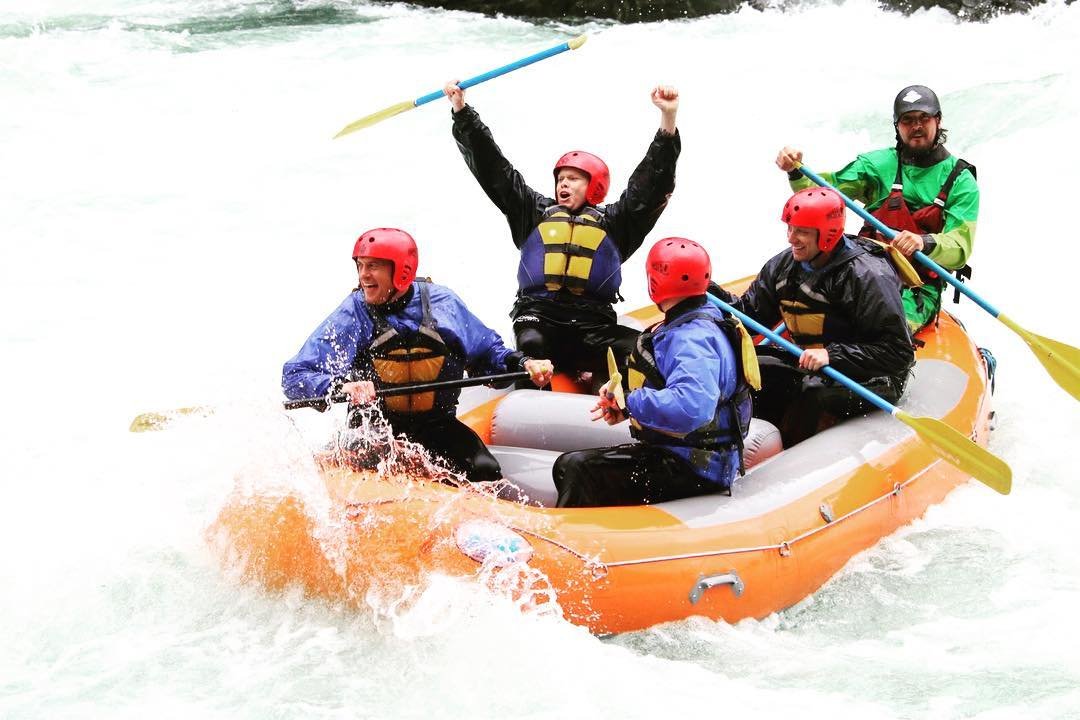 bothell-play-alpine-adventures-river-rafting