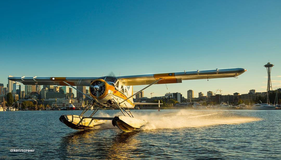 Seaplane landing on the water from Kenmore Air Flights & Scenic tours near Bothell.