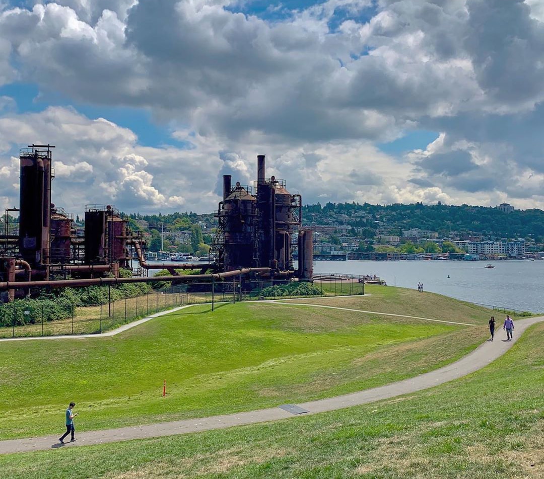 The Gas Works parks buildings with Lake Union behind it, near Bothell, Washington.